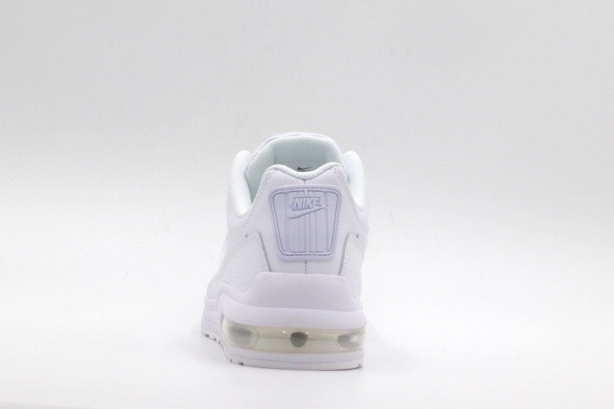 687977 nike